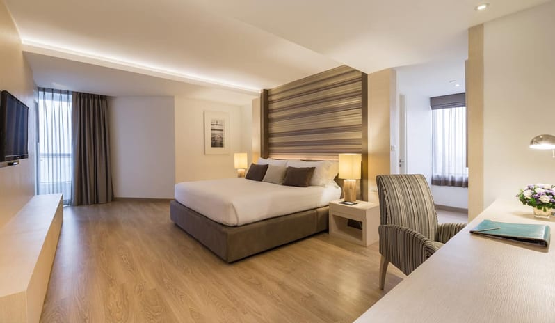 JUNIOR FAMILY SUITE BEDROOM